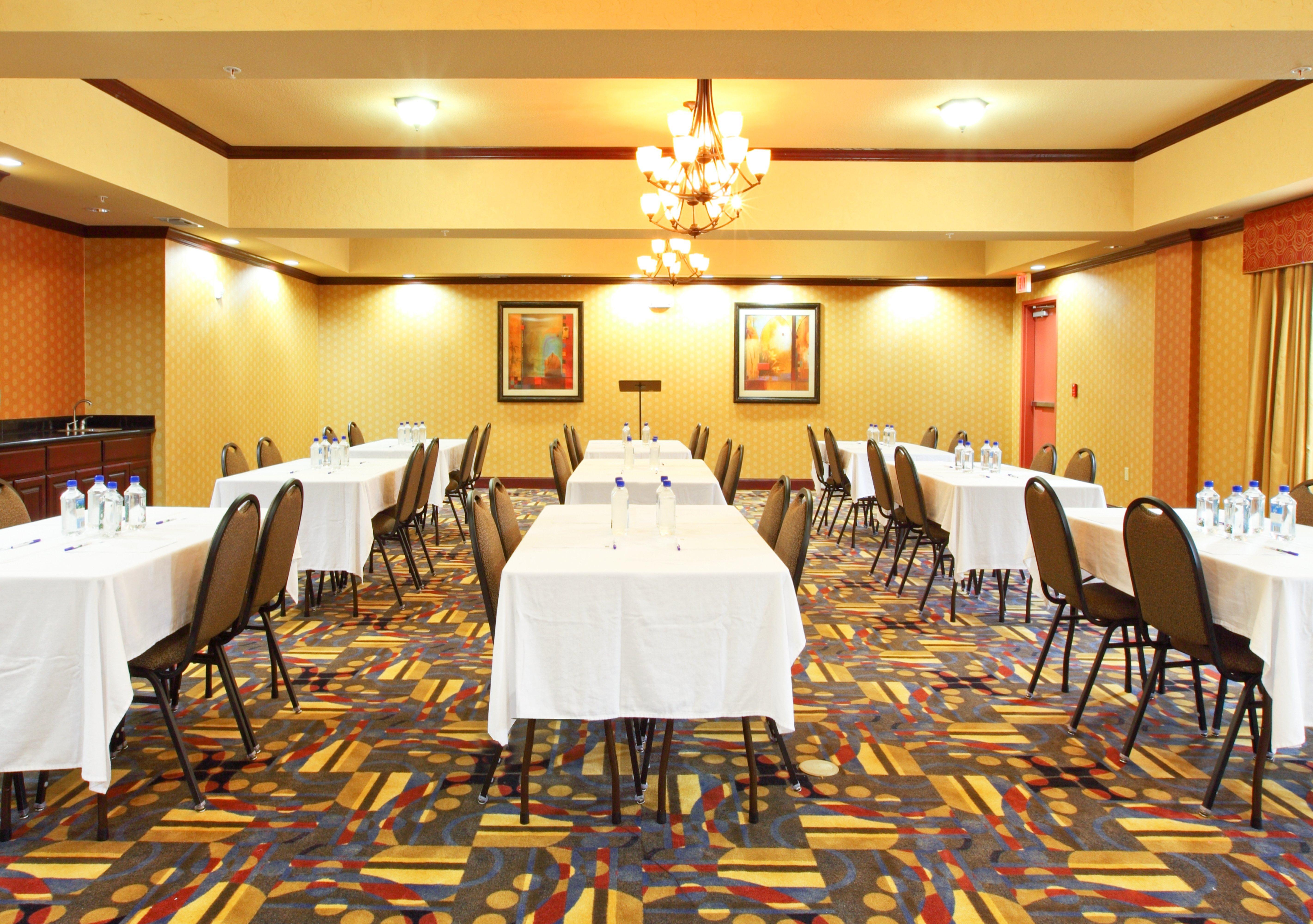Holiday Inn Express & Suites Van Buren-Fort Smith Area, An Ihg Hotel Екстер'єр фото